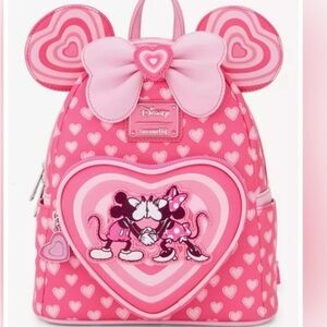 Loungefly DisneyNWT  Mickey & Minnie Mouse Heart Ears
Mini Backpac